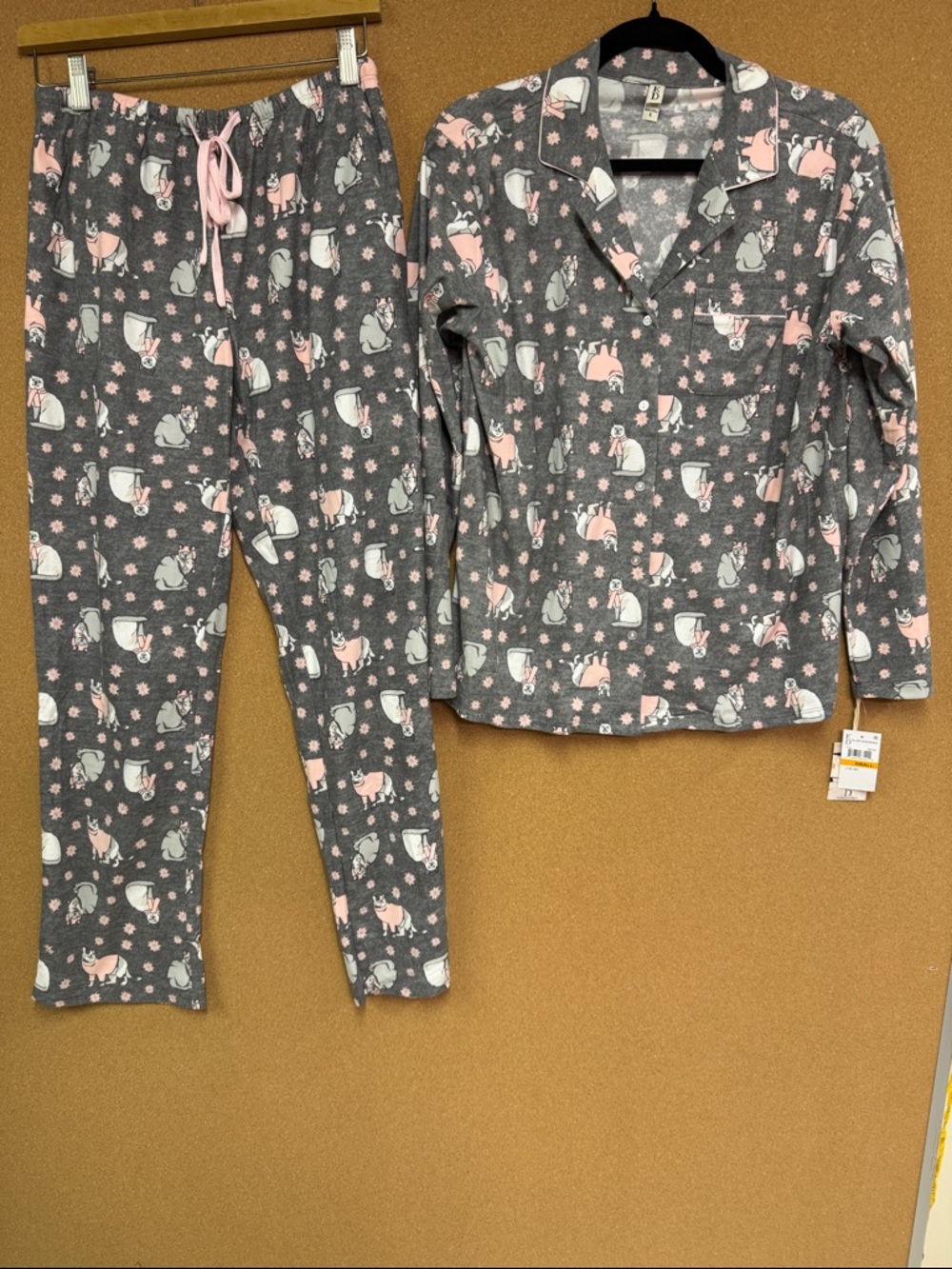 Ellen Degeneres Gray Pajama Set with Pink & White Cat Print